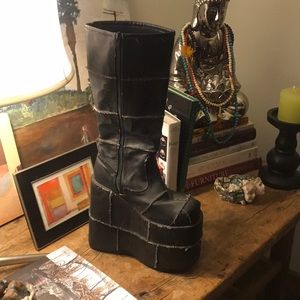 Tall Black Club/ Desert/ Festival Boots 8